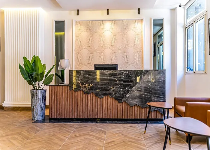 Hotel Les Ambassadeurs