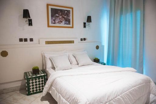 Les Ambassadeurs Hotel